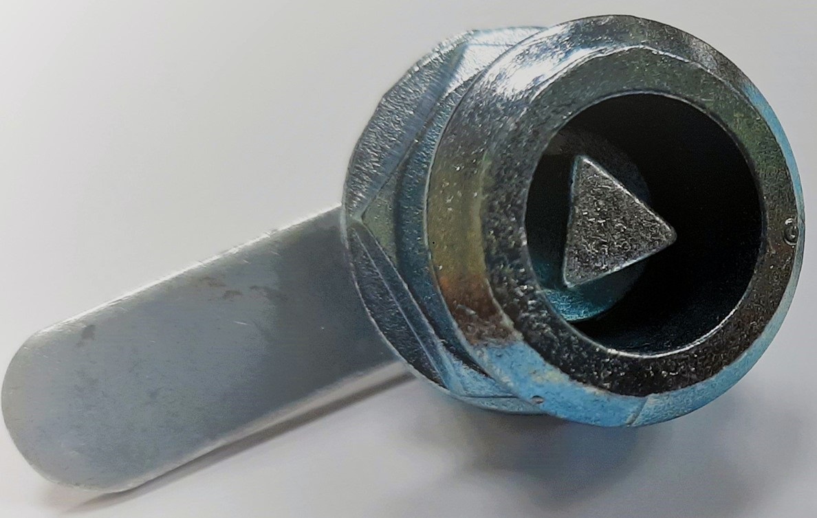 CERRADURA TRIANGULAR PUERTA CONTADOR SIN LLAVE