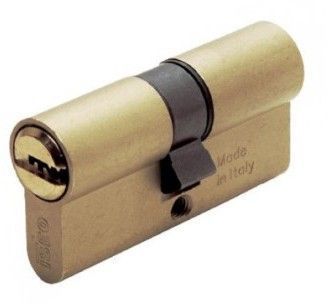 CILINDRO ISEO LATONADO R6 60MM. 30X30 LEVA CORTA LLAVES IGUALES