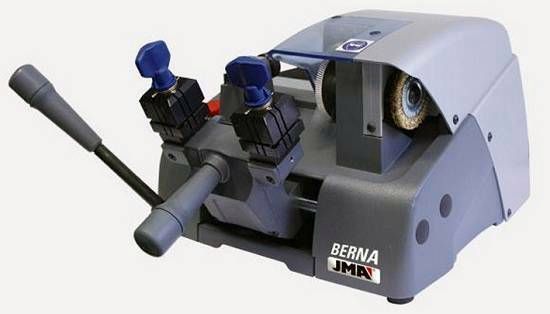 MAQUINA COPIALLAVES JMA MODELO BERNA